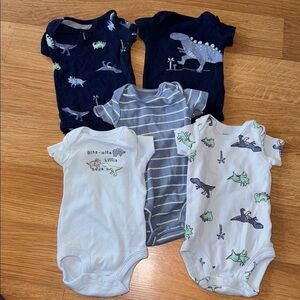5 pack Carter's Dinosaurs Blue Baby outfits Newborn